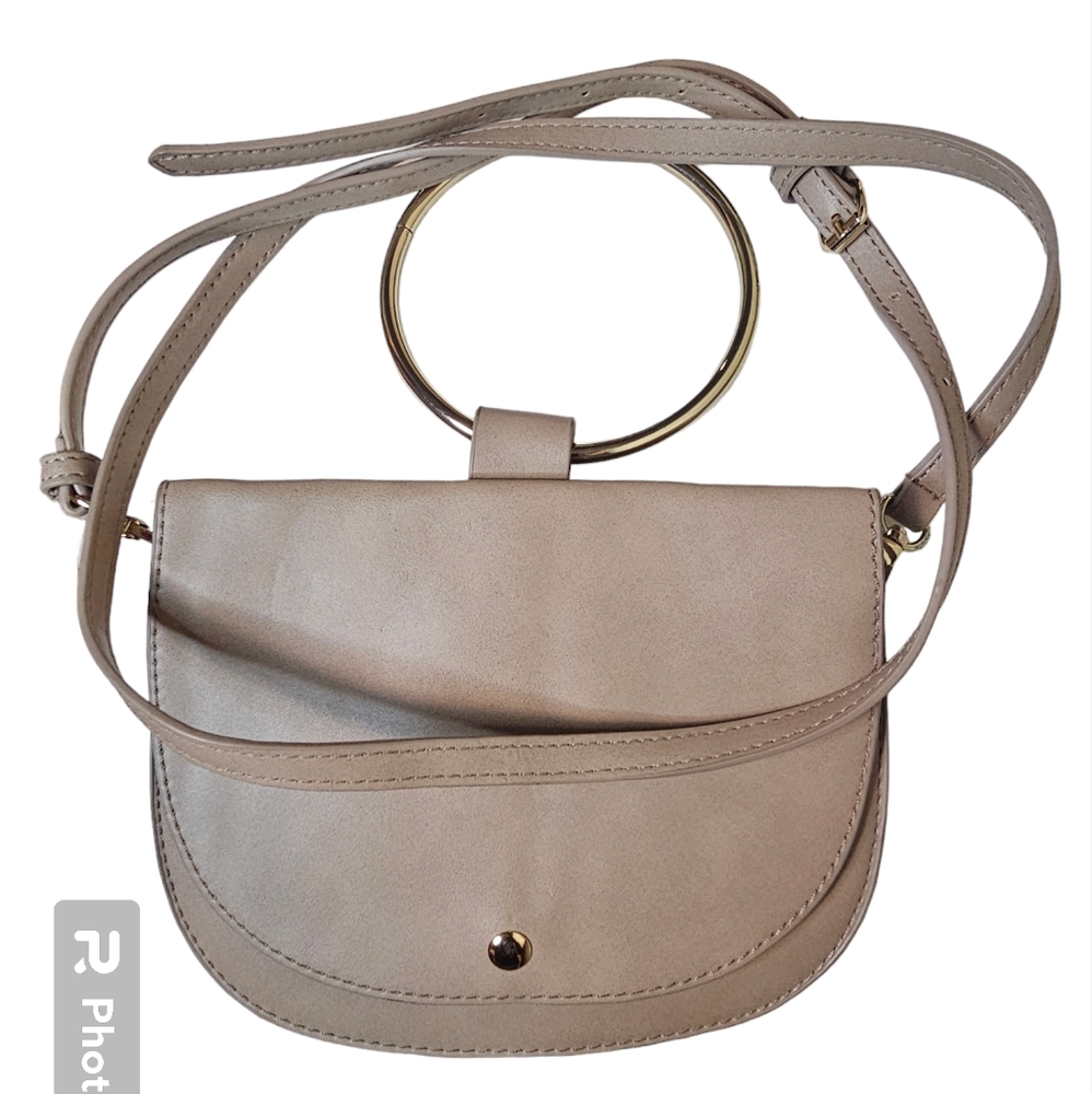 Madison West women's beige wring handle magnetic closure crossbody bag size OS